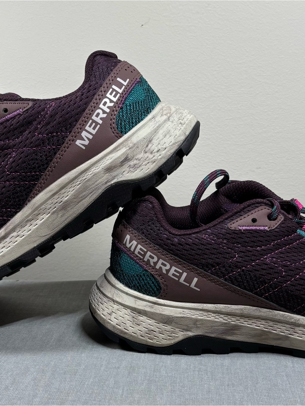 Merrell Fly Strike Trail Running Shoes Women's Size 8.5 Burgundy Plum J067064